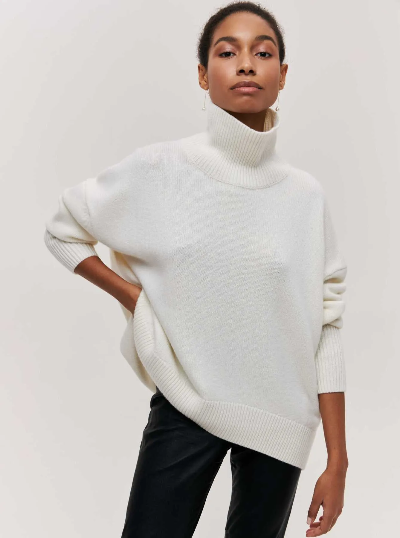 Cozy Elegant Turtleneck Knitted Sweater