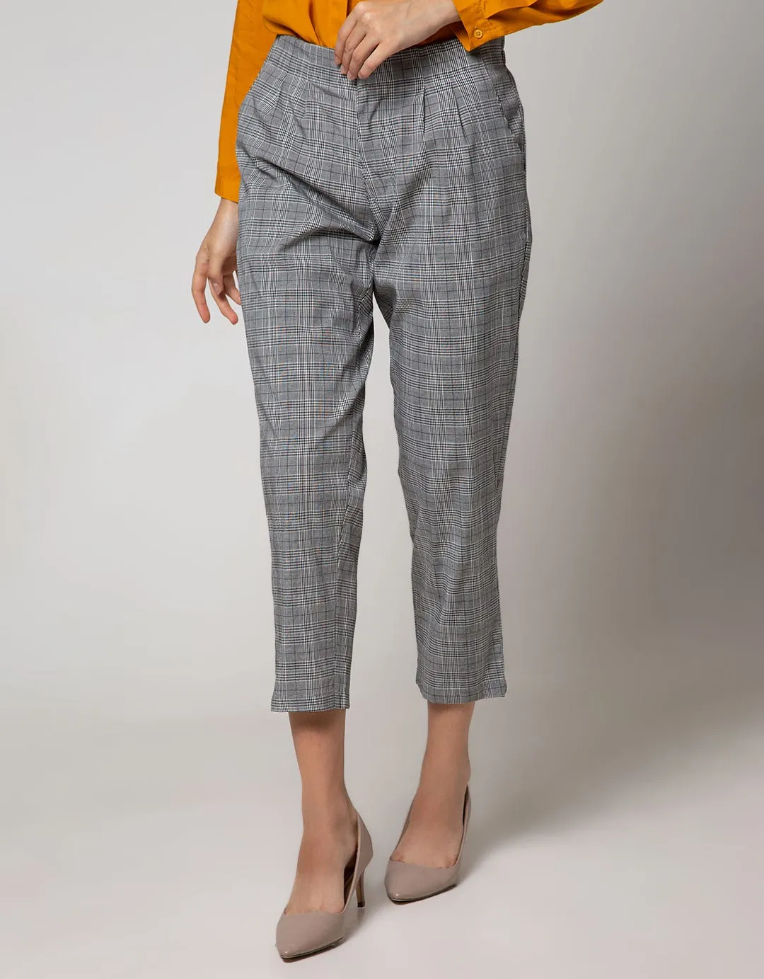Details Chinos Long Pants Tapered Hounds Putih No Tali