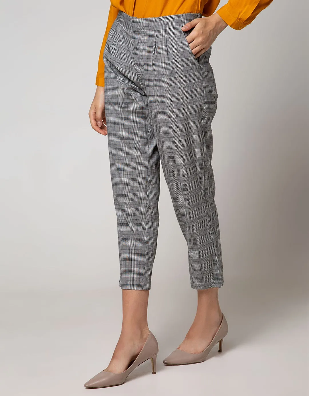 Details Chinos Long Pants Tapered Hounds Putih No Tali
