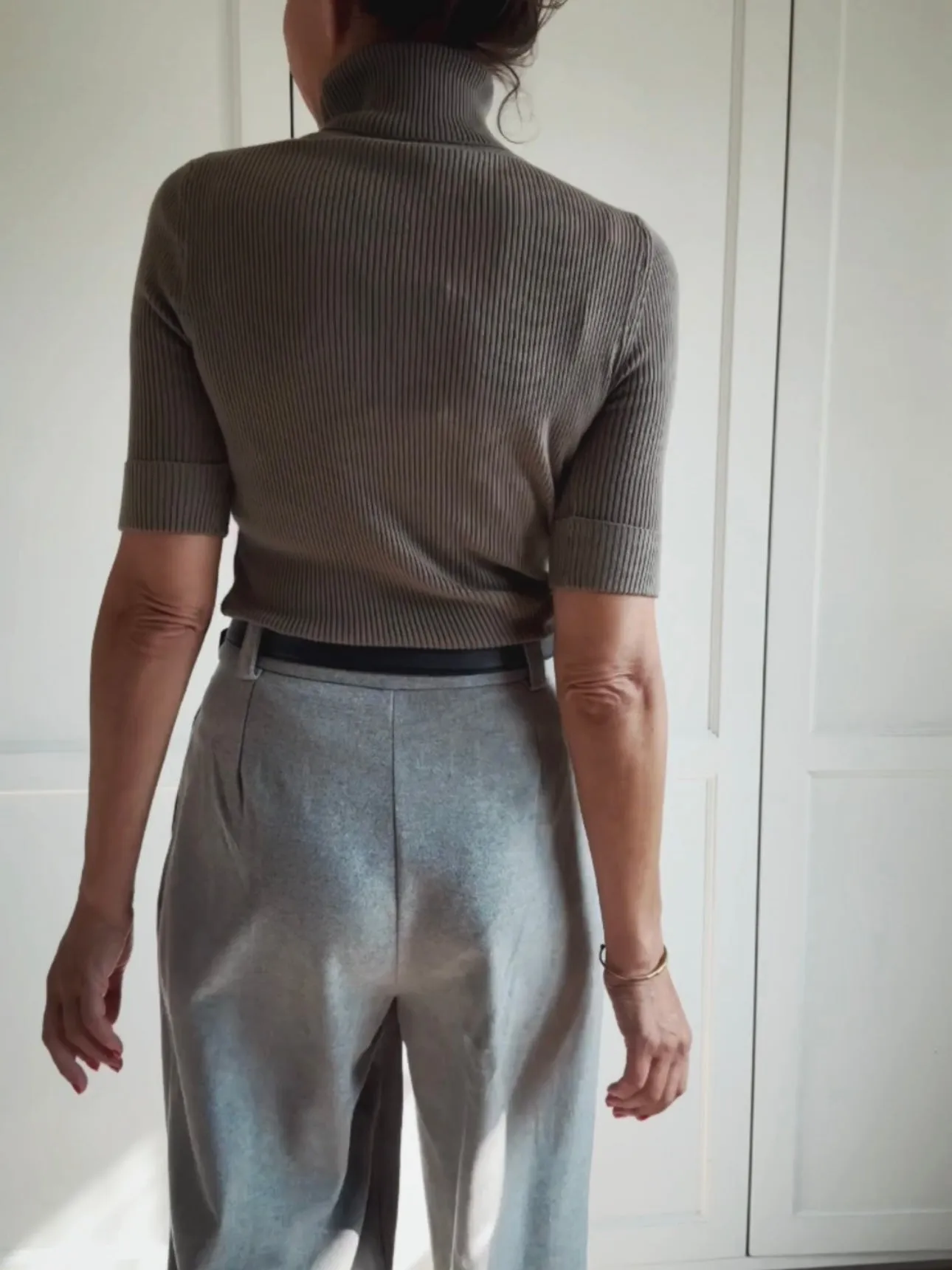 SHORT SLEEVE TURTLENECK RIB TOP - ARMY