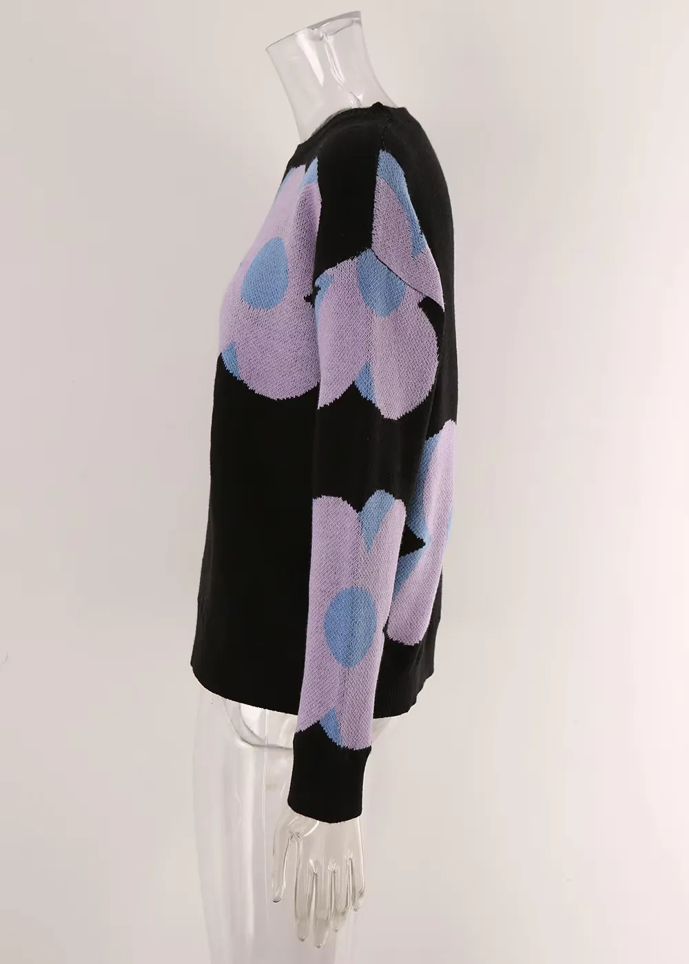 Trendy Big Flower Knit Sweater - Women’s Cozy Crewneck Jumper