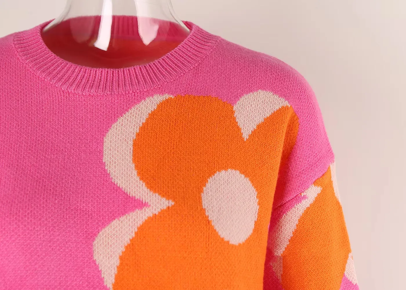 Trendy Big Flower Knit Sweater - Women’s Cozy Crewneck Jumper