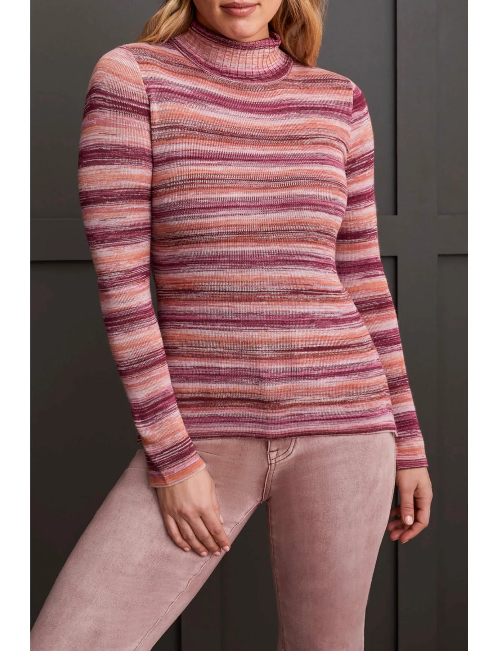 TURTLENECK SWEATER