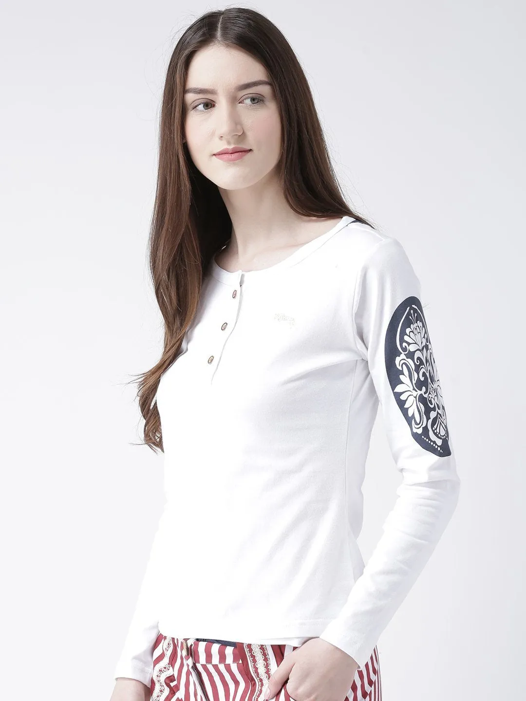 Women White Solid Round Neck T-shirt